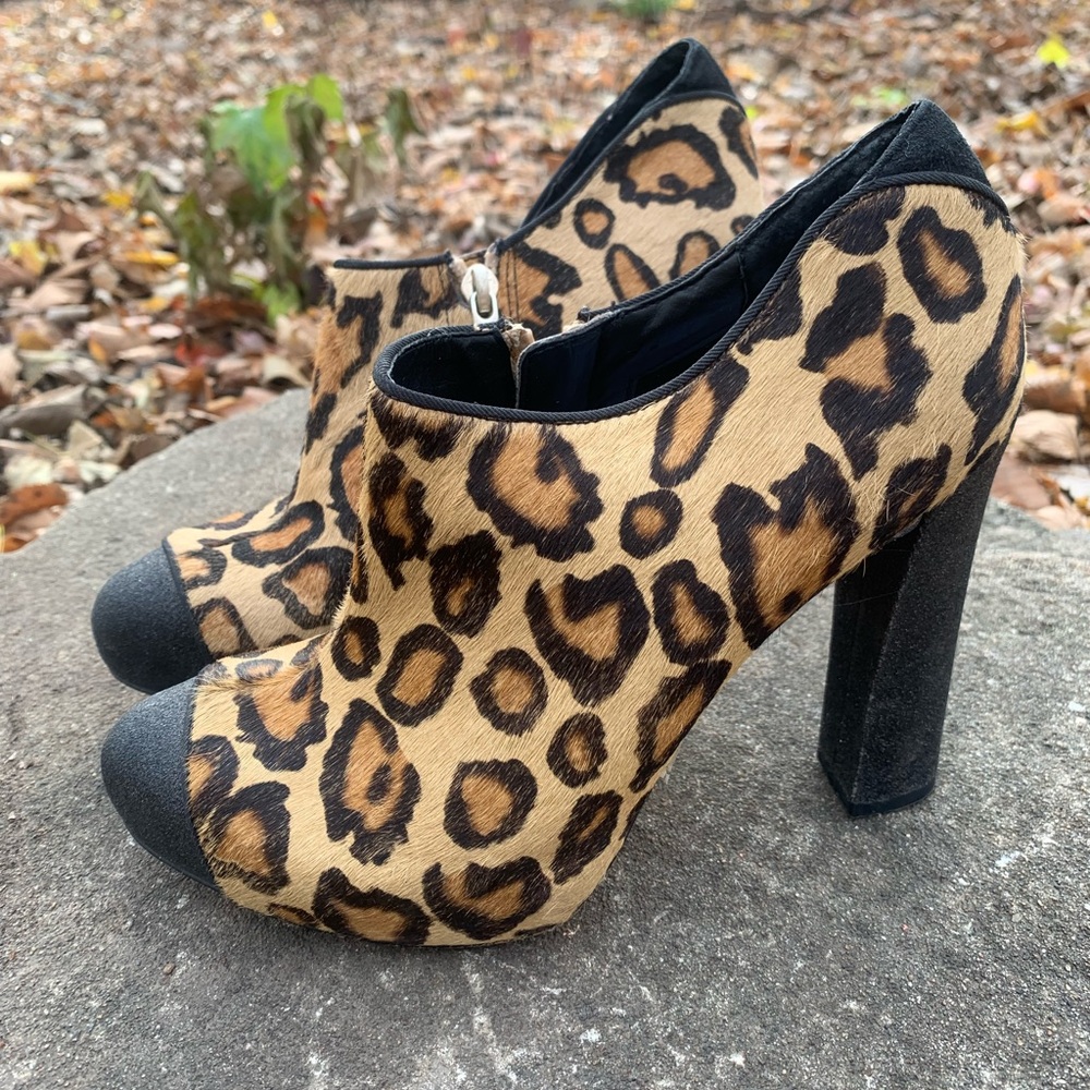 Sam Edelman Leopard shoes Felix Calf Hair Bootie size 7M